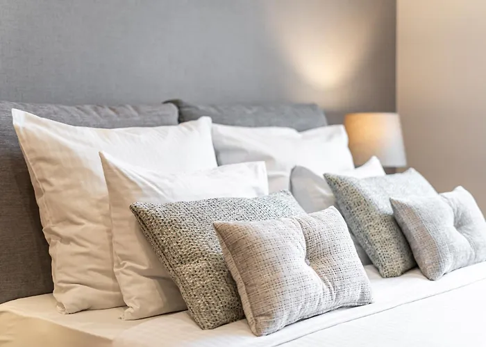 Venetian House Market SquareAparthotel